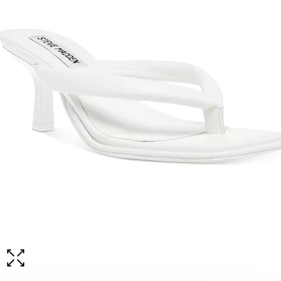 Steve Madden Kitten Heel Thong Sandals